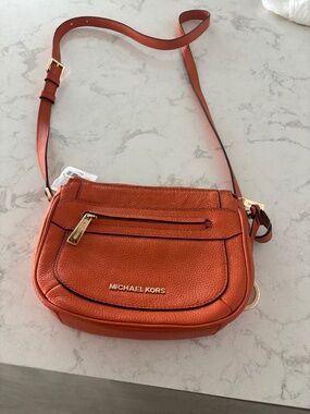 NWT Michael Kors Julia Messenger Bag